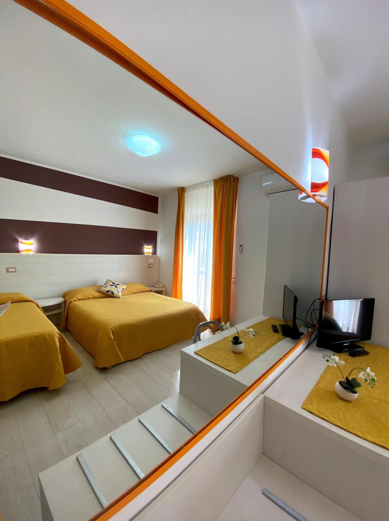 Hotel La Playa Cala Gonone Buitenkant foto