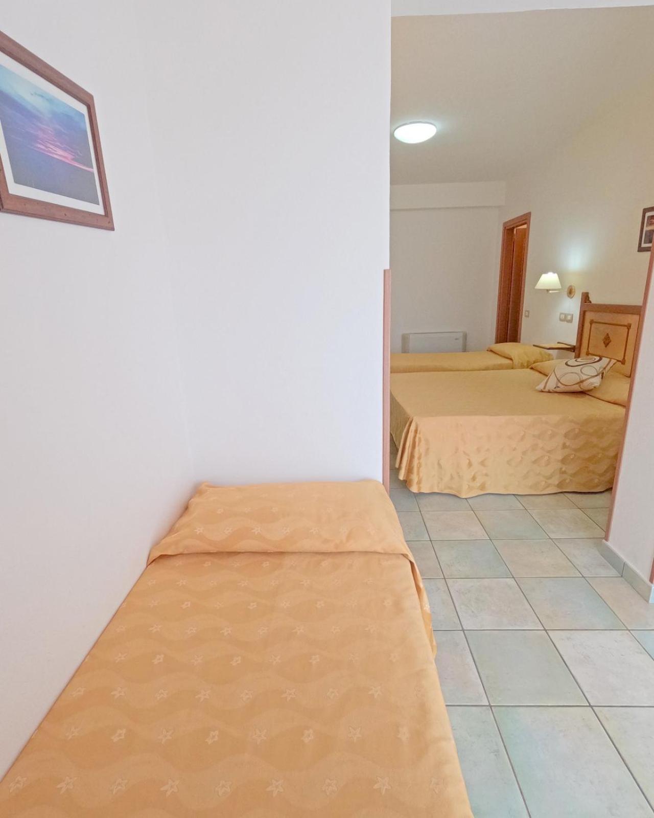 Hotel La Playa Cala Gonone Buitenkant foto