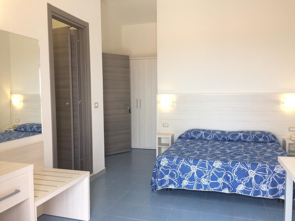 Hotel La Playa Cala Gonone Buitenkant foto