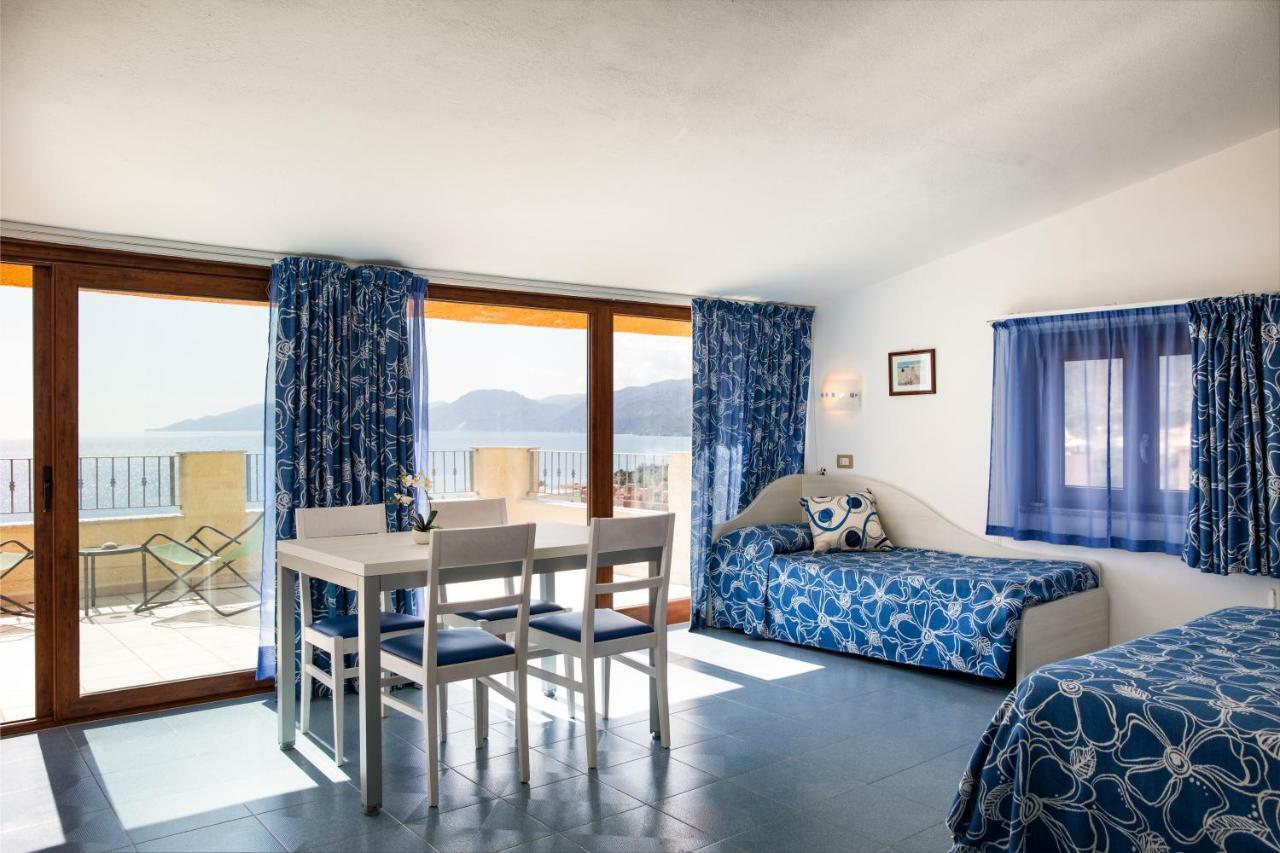 Hotel La Playa Cala Gonone Buitenkant foto