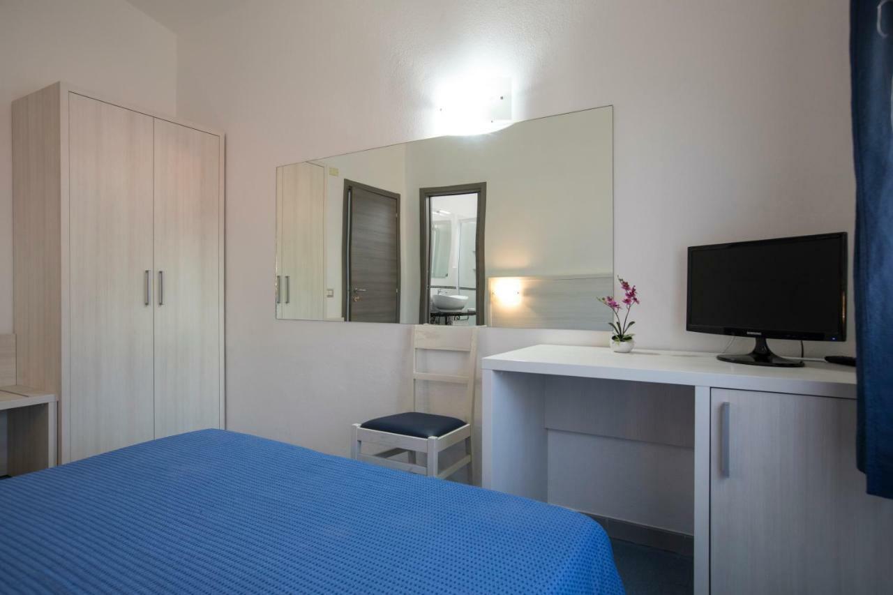 Hotel La Playa Cala Gonone Buitenkant foto