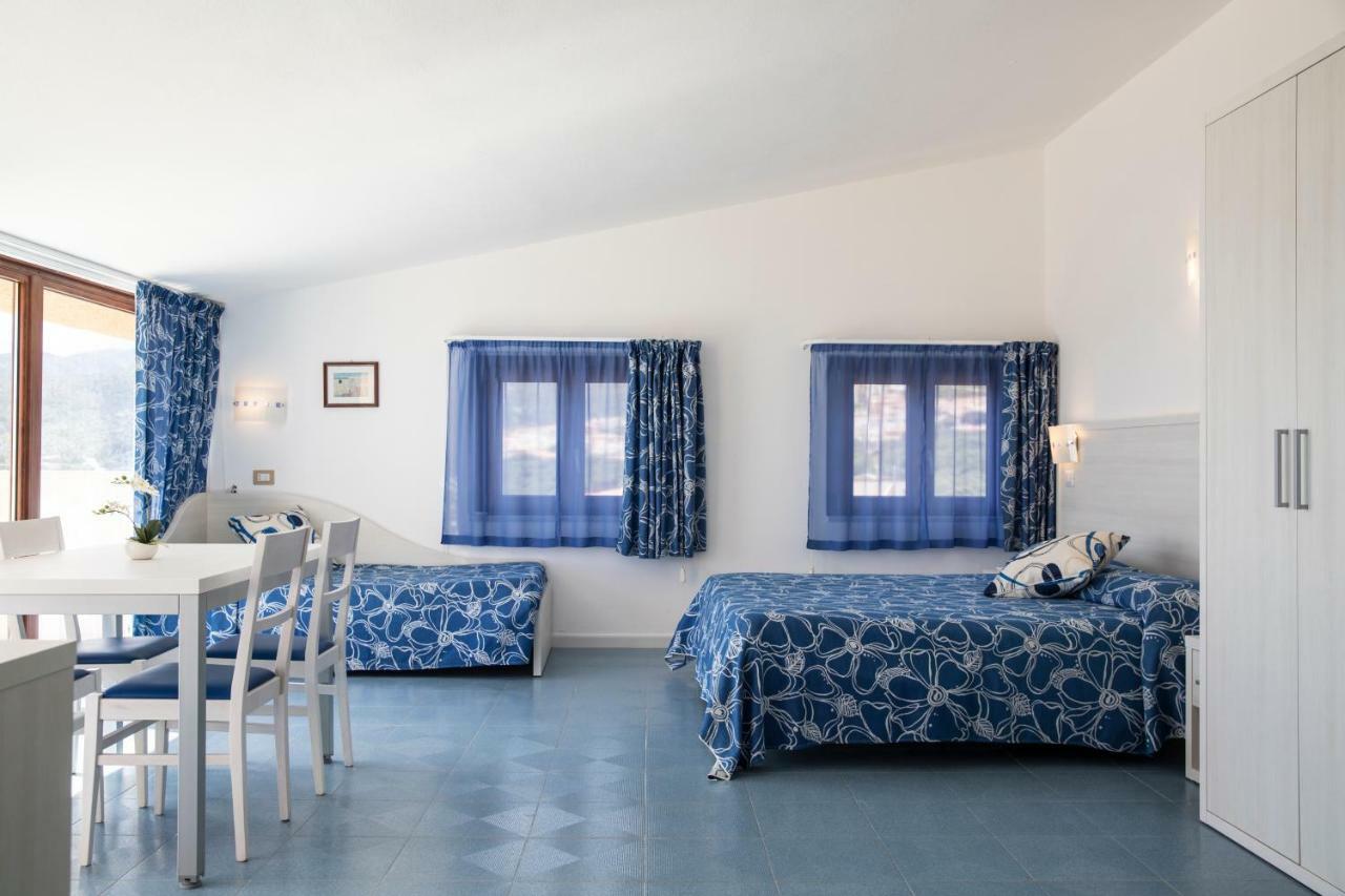 Hotel La Playa Cala Gonone Buitenkant foto