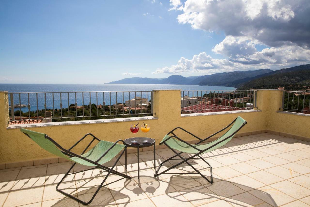 Hotel La Playa Cala Gonone Buitenkant foto